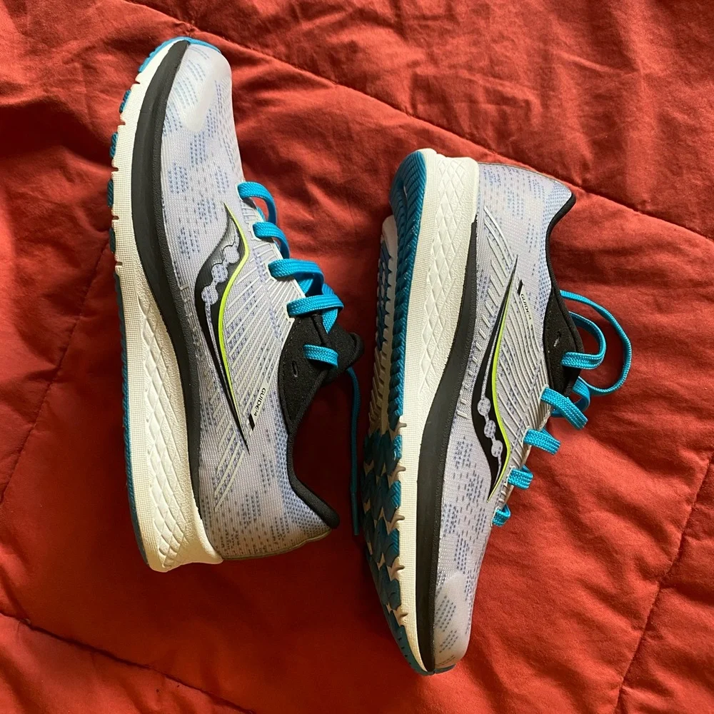 NWT Kids’ Saucony Guide 14 Running Shoes - Boys | Girls - Picture 4 of 10